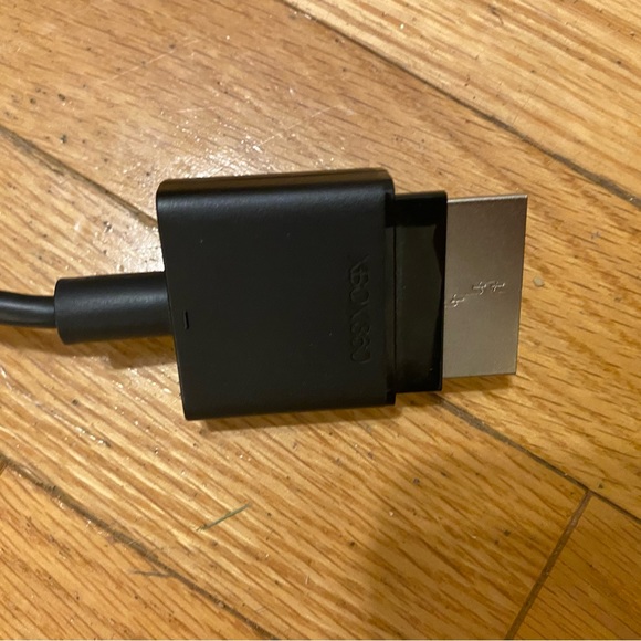 XBox 360 Composite AV Cable - Picture 3 of 4